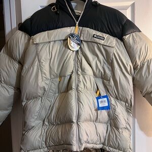 Columbia Beige and Black Puffer Jacket